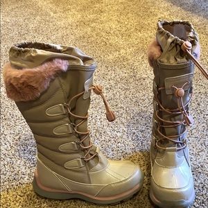 Girls size 13 Snow Boots Lands’ End